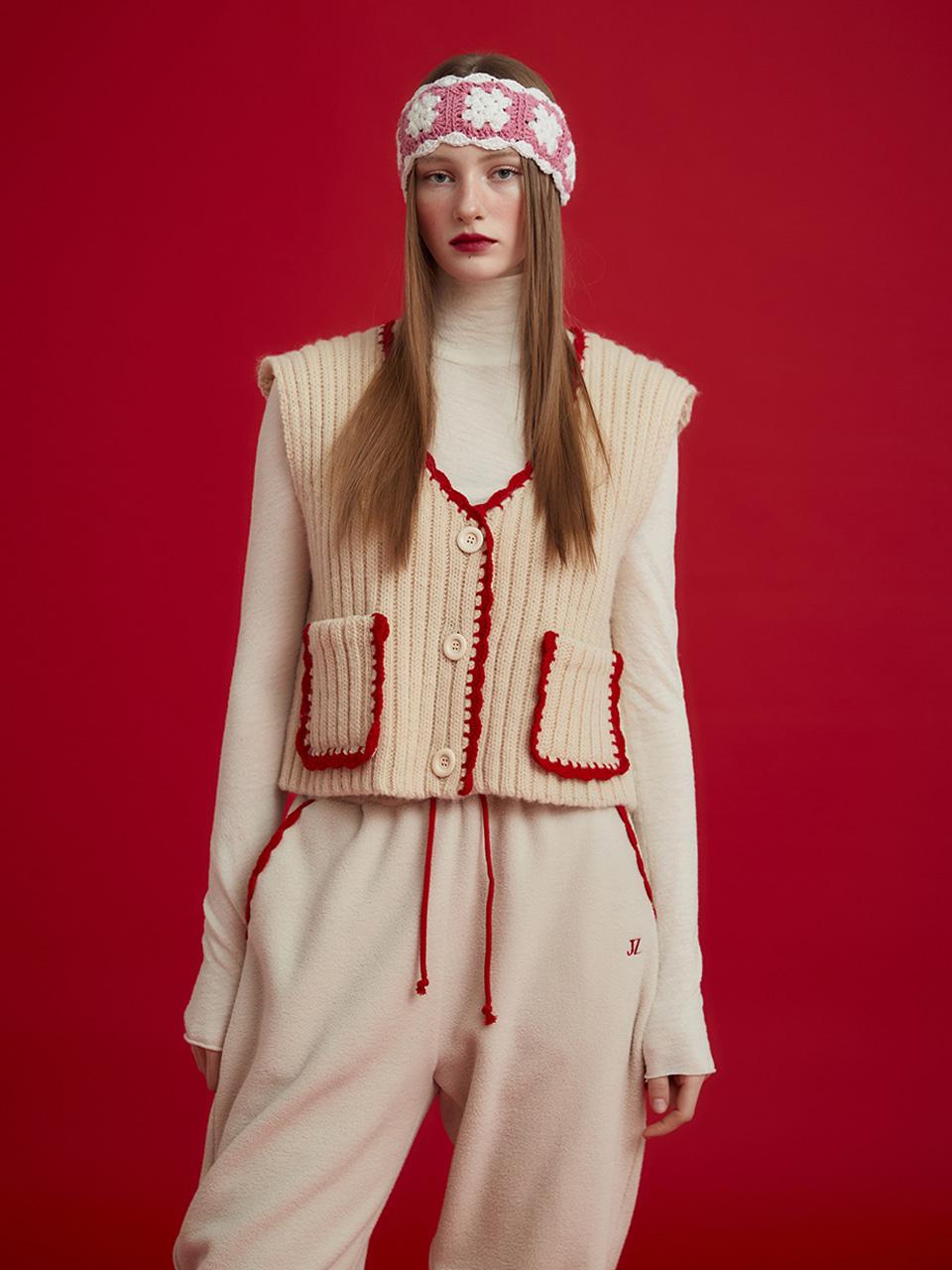 STITCH KNIT VEST - IVORY