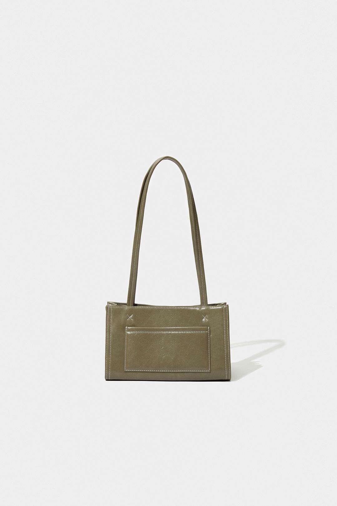 Oblong bag Tiny · 오블롱백 티니 / 바질