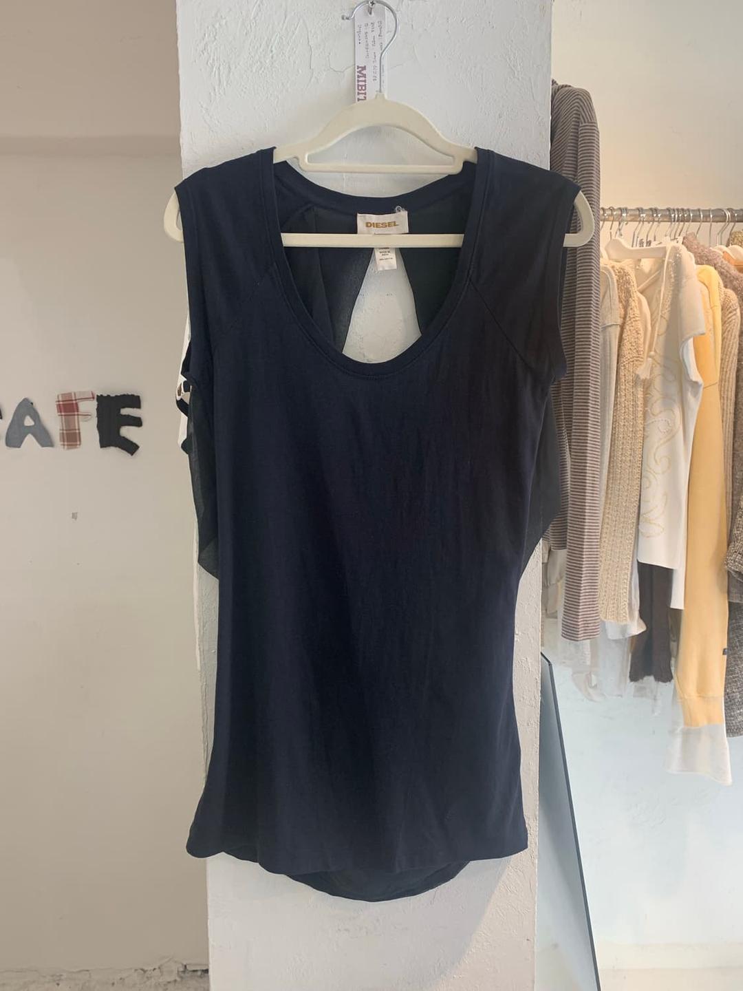 Diesel back open sleeveless | 후루츠패밀리