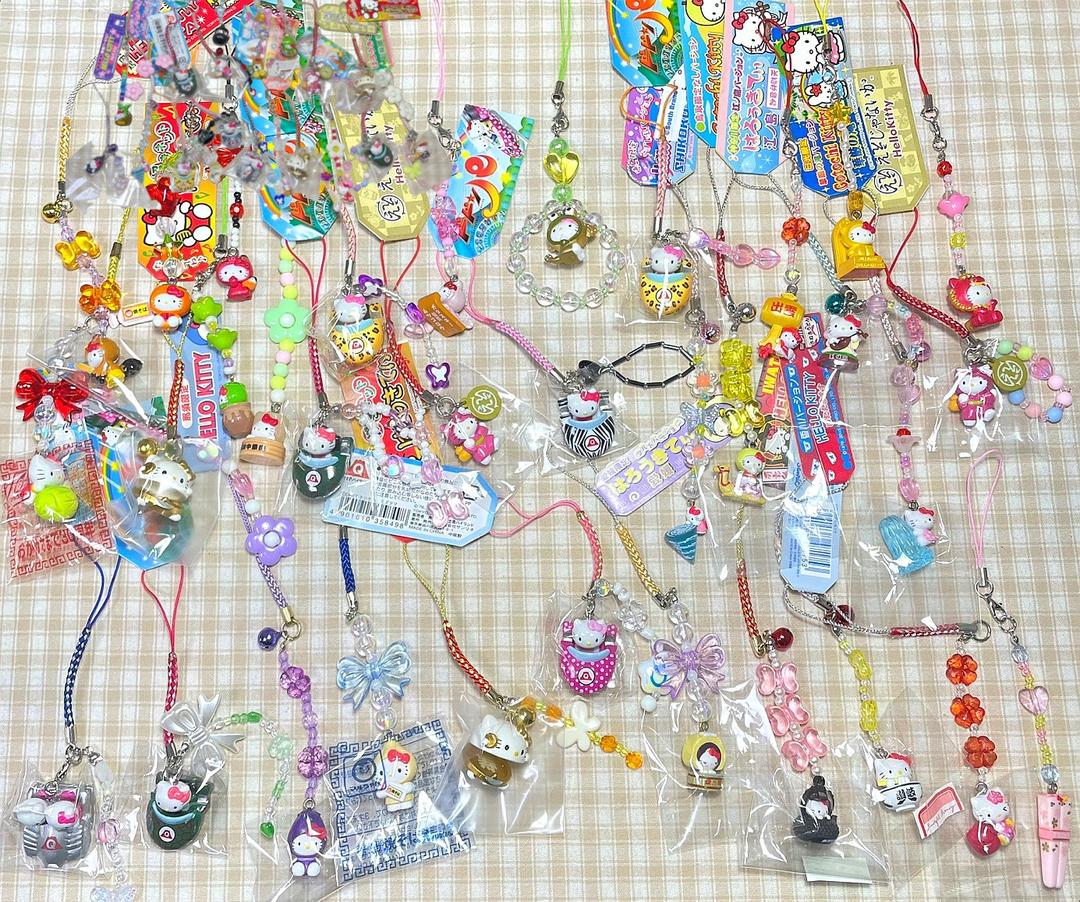 8900원 랜덤 비즈 키티스트랩 랜덤박스 (비즈버전)