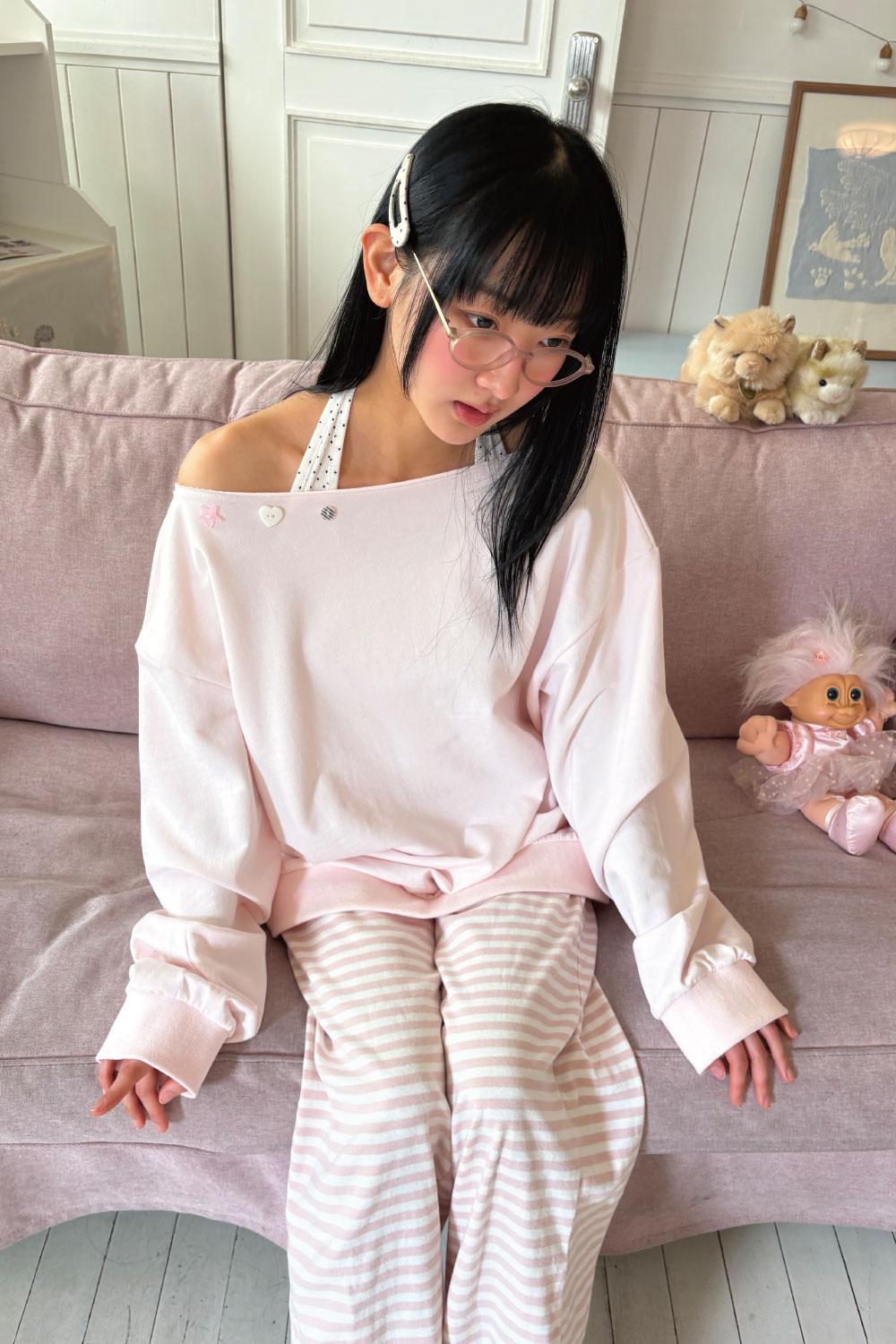 [BITTE DOSAN X SHAKIRI] MELODY OFF SHOULDER TOP (PINK)