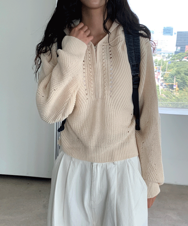 웨프키 펀칭 후드 크롭 하프 집업 - 3 color