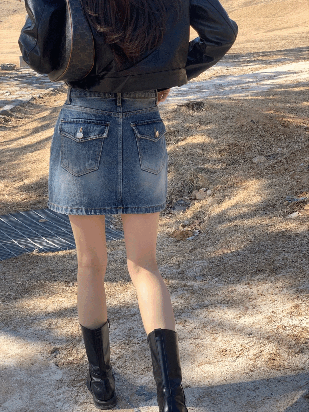 뒷포켓 데님 미니스커트