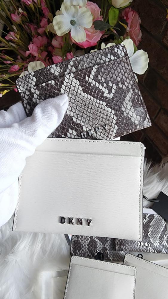 DKNY SS23 텍스쳐 가죽 카드 지갑 (2색상)  / DKNY textured card wallet