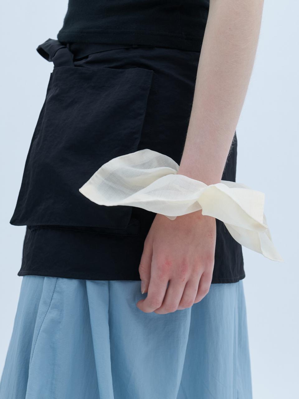 Mist Square Scrunch_Ivory