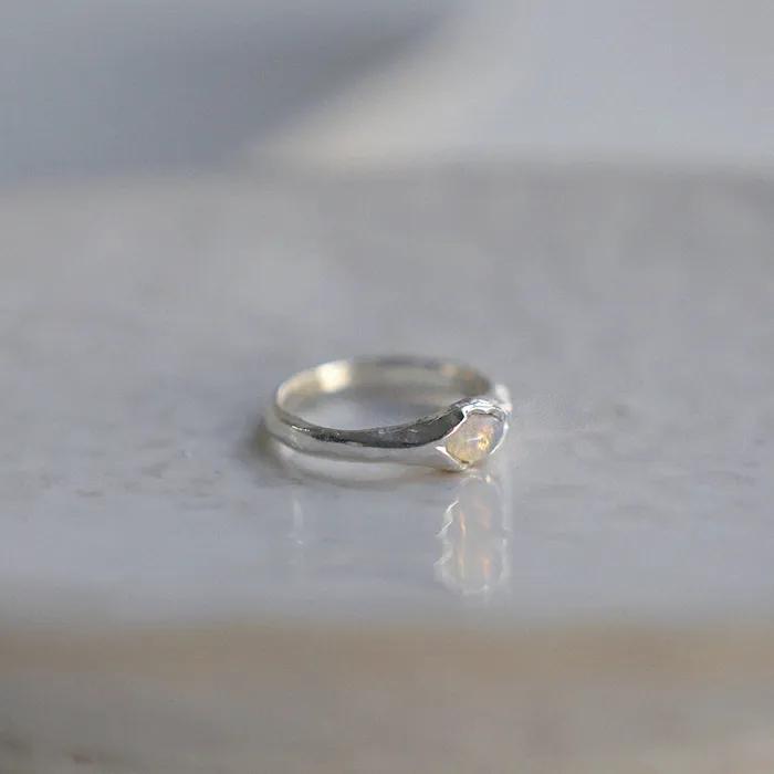 GENTLE STONE RING 03