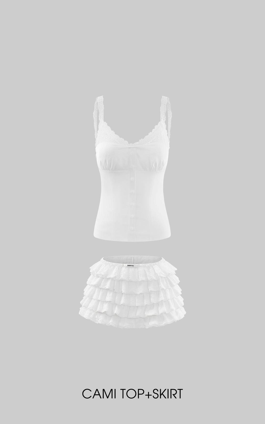 <tc>WARDEN EDGE</tc> 레이스 트리밍 캐미 탑 & 레이어드 러플 미니 스커트 세트