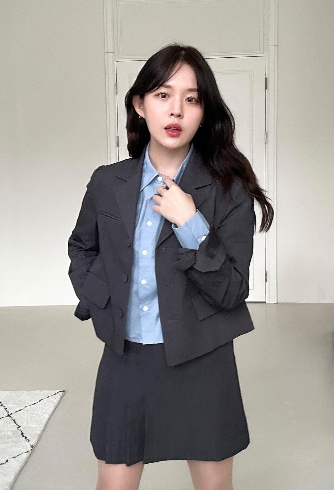 [연우PICK] 테일러드 크롭 자켓_MIWJKD30PG