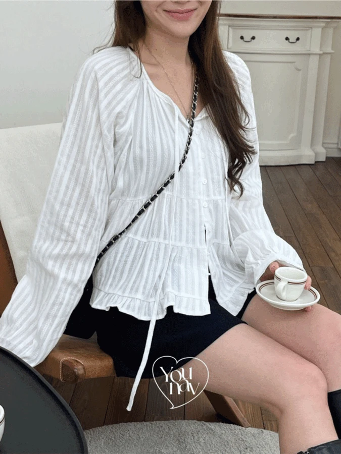 [여리루즈핏] 미카 캉캉 셔링 블라우스 2color