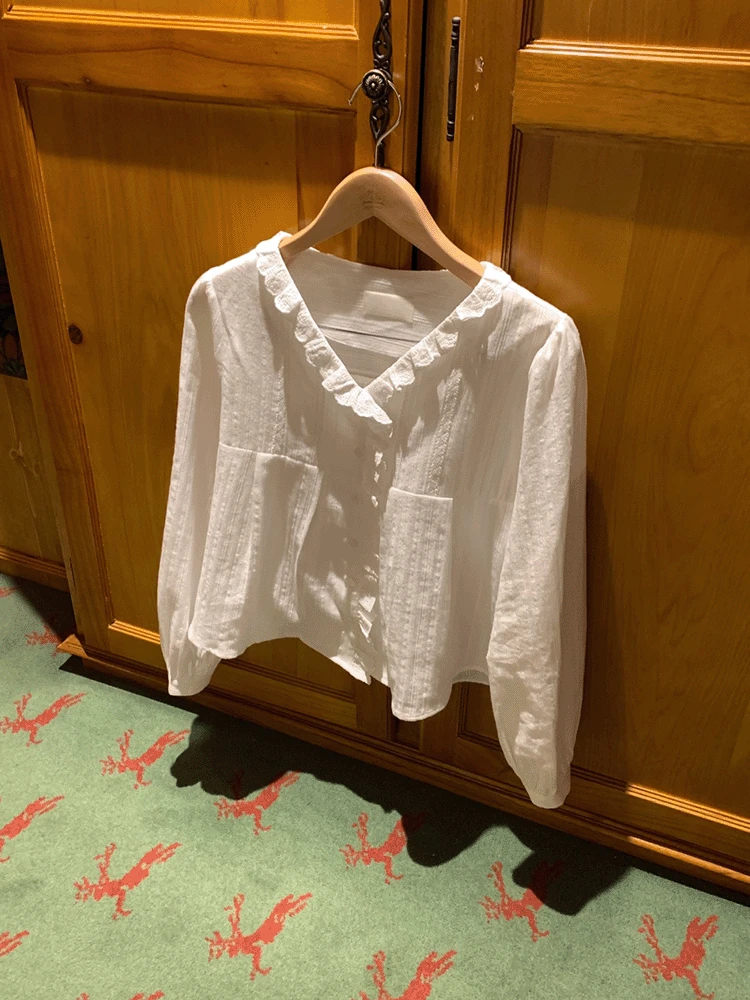 [🫸🏻웬디강추/데이트룩🤍] 프리지아 레이스 블라우스