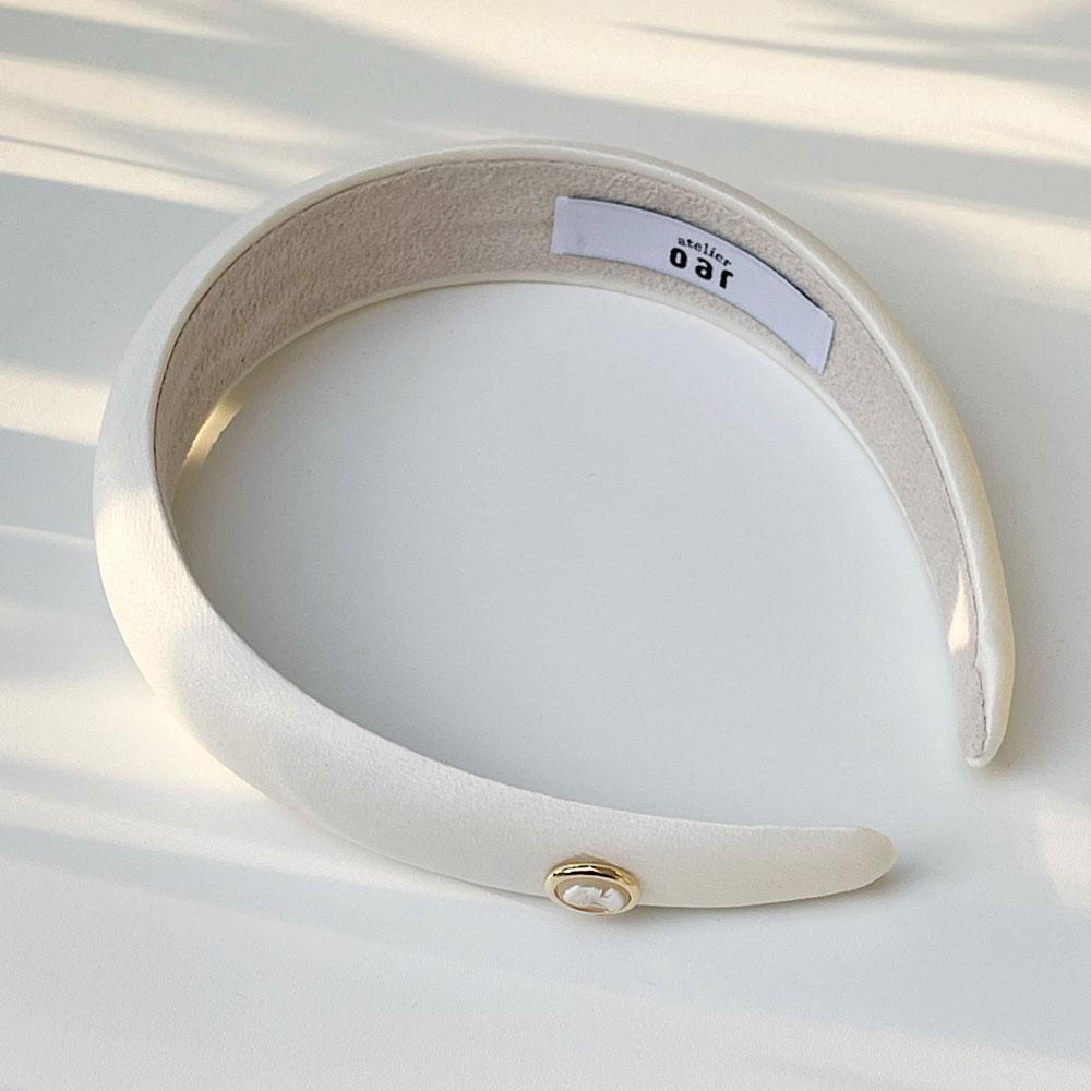 Vintage Mood Cameo Satin Volume HairBand [White]