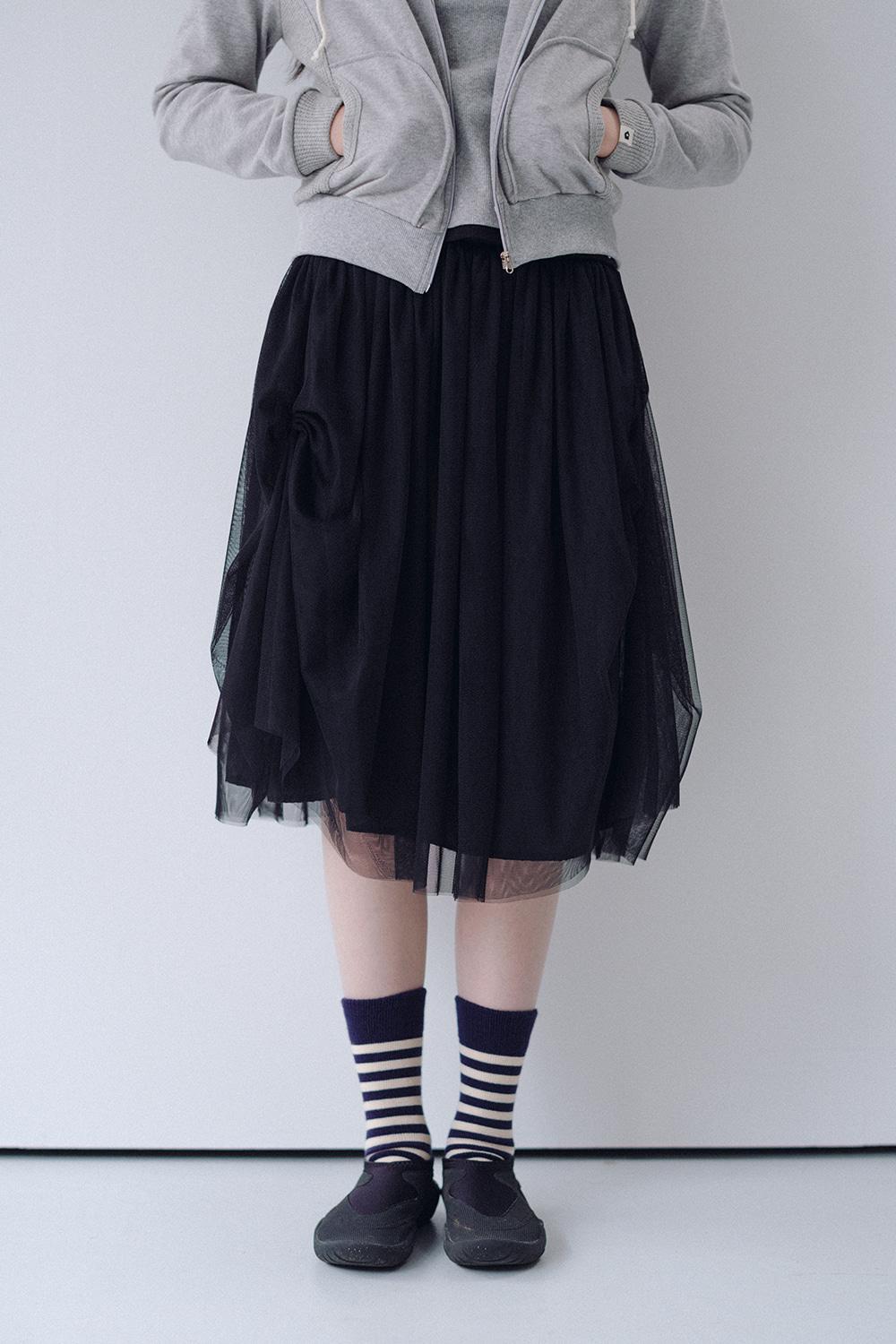 SHEER DRAPE BANDING SKIRT, BLACK