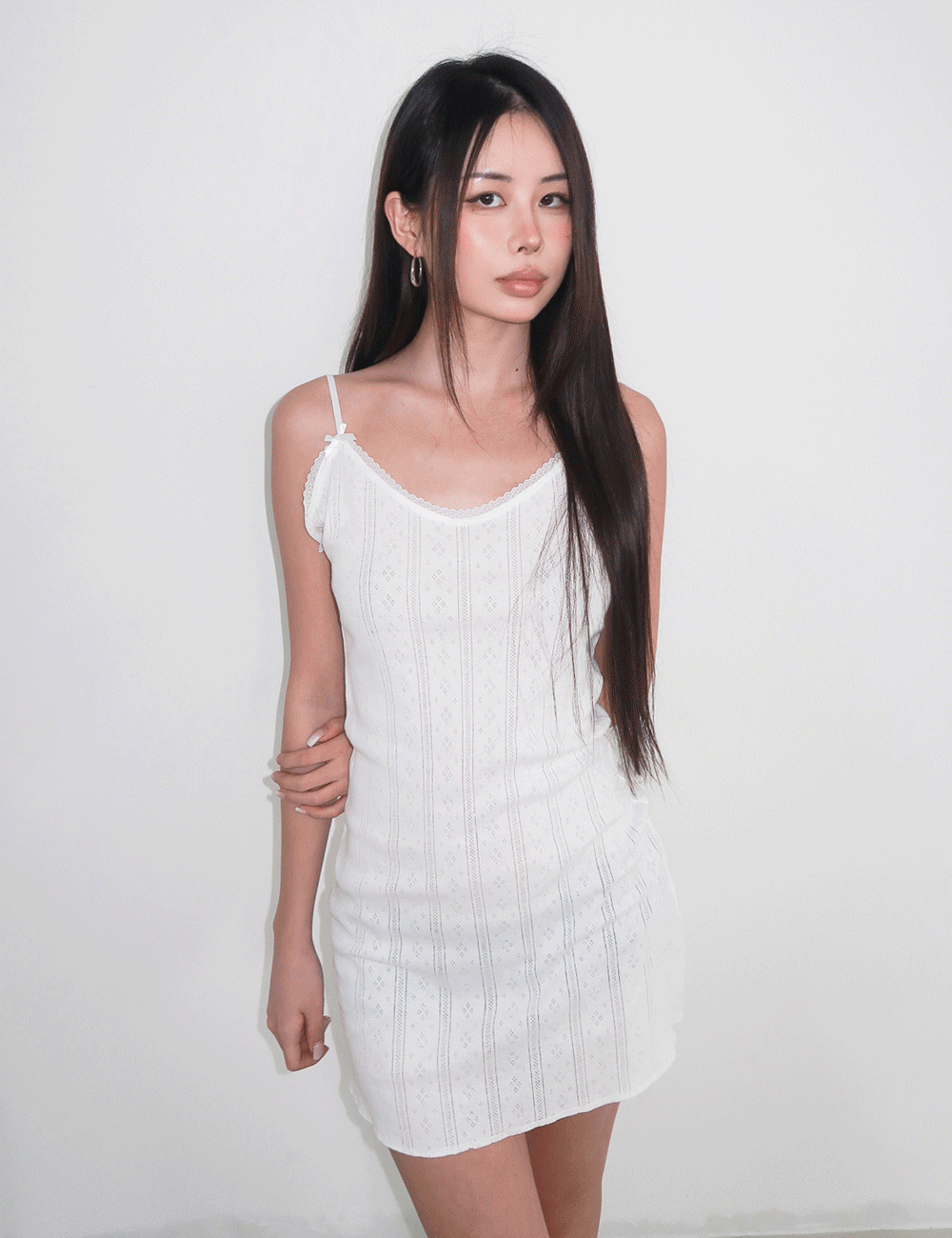 RIBBON LACE TRIM PUNCHING MINI OPS / 리본 레이스 트림 펀칭 미니 원피스