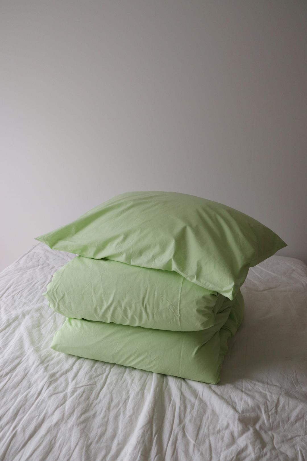 Lime cotton bedding