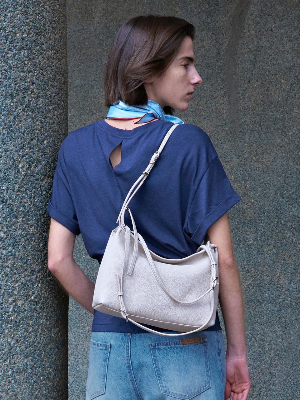 [5/29 예약배송]Vine Shoulder Medium FA6SB358-97