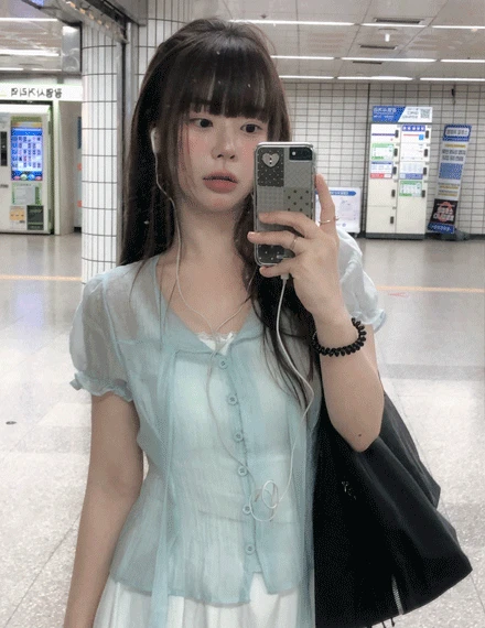 [여름블라우스🫧/청순여리] 플랑클 프릴 스트랩 퍼프 반팔 블라우스