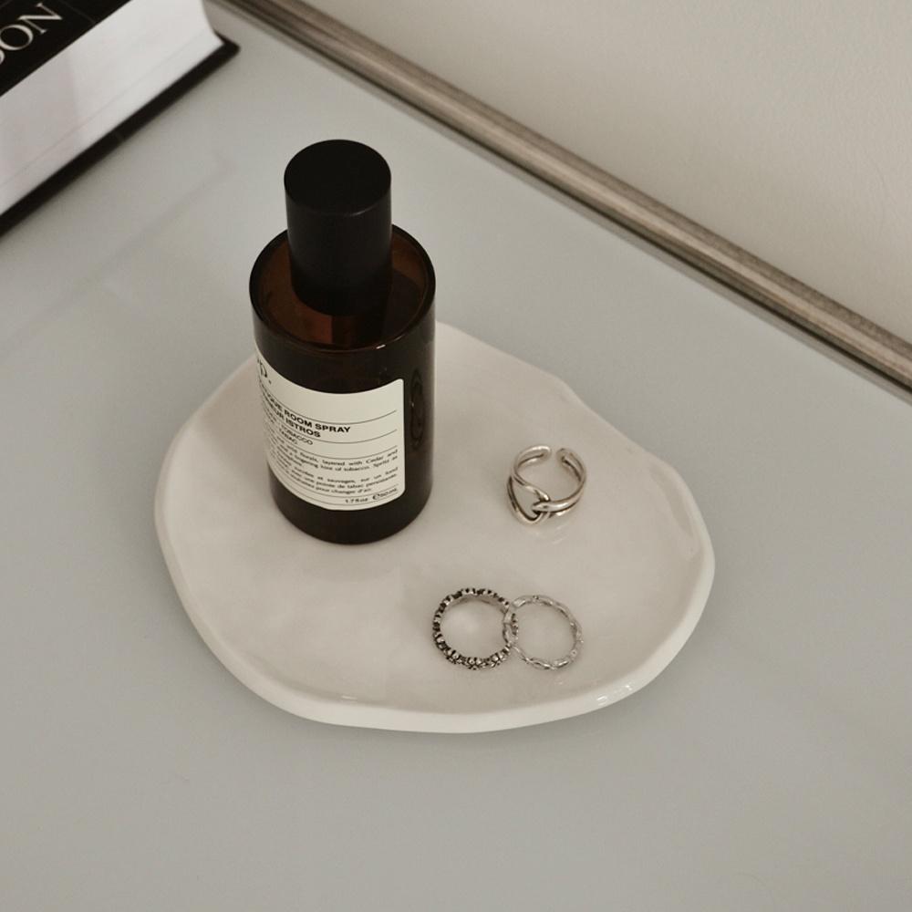 Pebble mini plate (glossy white)