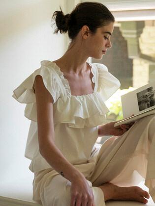 [단독]RUFFLE DETAIL BLOUSE_TT2S106IV