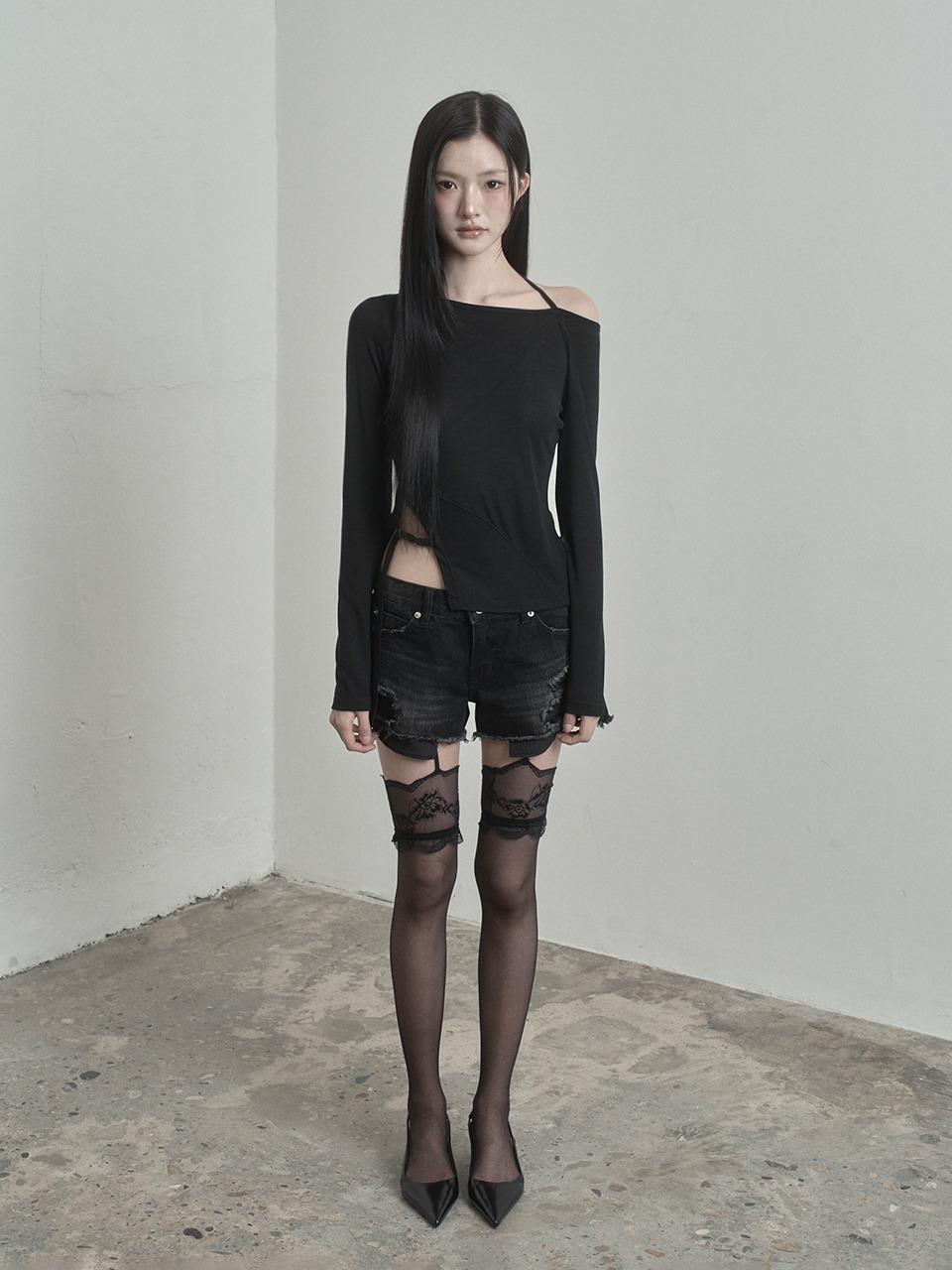 Buckle Strap Cut-Out Top (black)