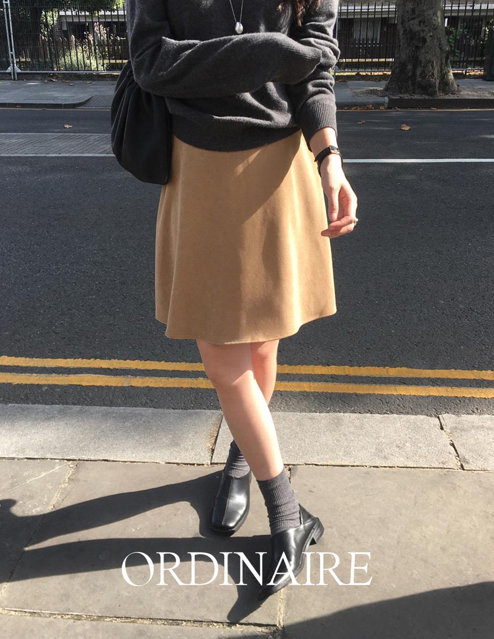가내스라 [ordinaire] 모드니 미디스커트 (딥베이지XS/단독주문시오늘출발)