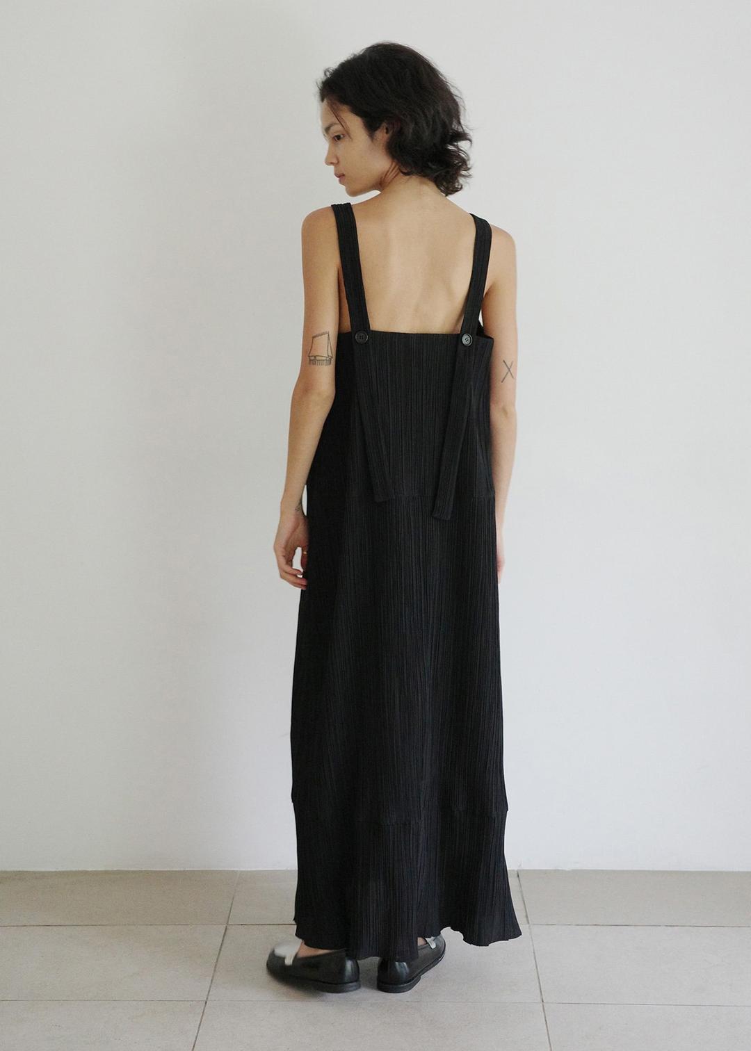 LONG PLEATS ONEPIECE [BLACK] [ 바로배송 ]