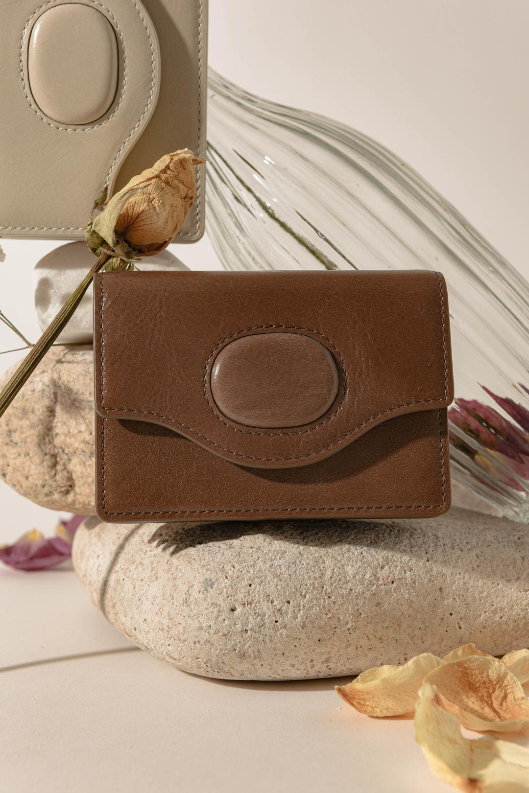 EGGSHELL CARD WALLET_COCOA