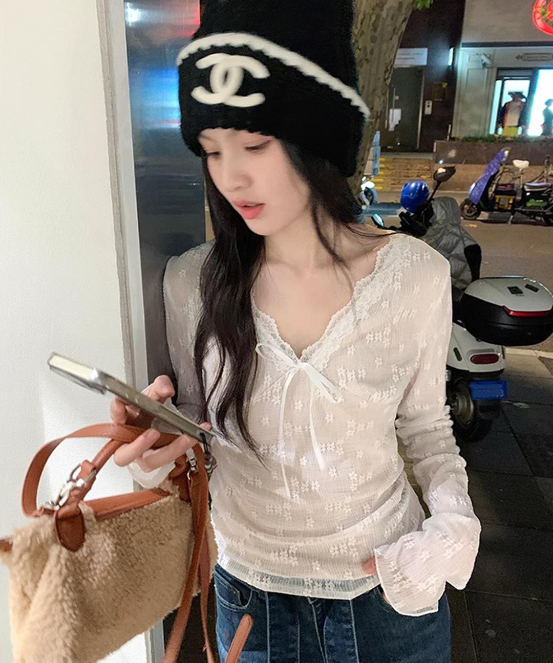 미즈민 [💗자체제작/봄버전/쾌적한 소재/비침없는 스킨톤 이너👍퀄보장/시스루 레이스/신축성 최고🎉🚛무배] 앤슬릿 레이스 티셔츠 s161388