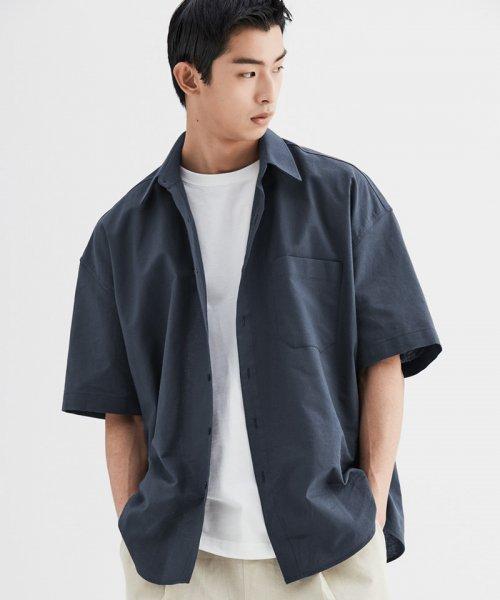 린넨 포켓 오버핏 반팔 셔츠 [차콜]
