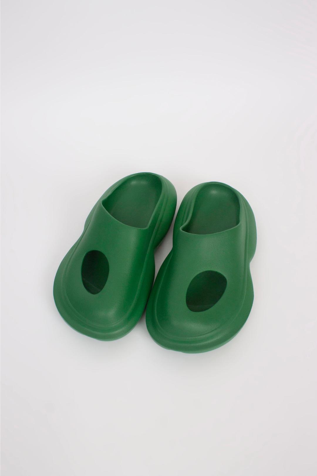 Hole Aqua Slipper (3 color)