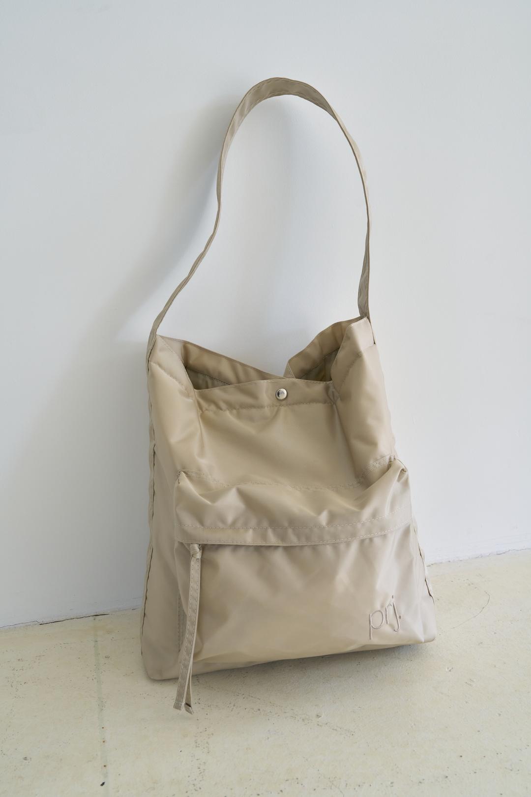 puff pocket padding bag (beige)