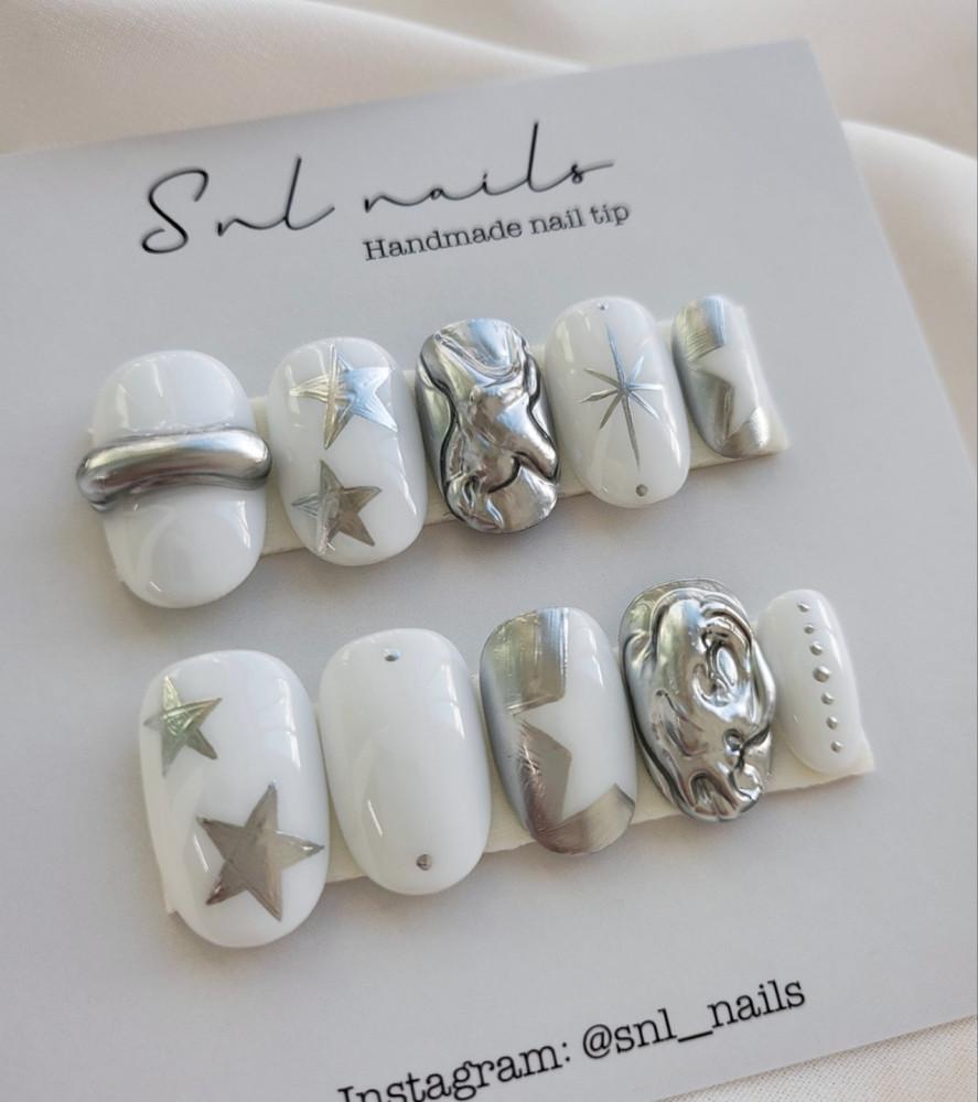 실버포인트 : 포엠  / 실버네일, 드로잉네일, 유니크네일, 수제네일팁