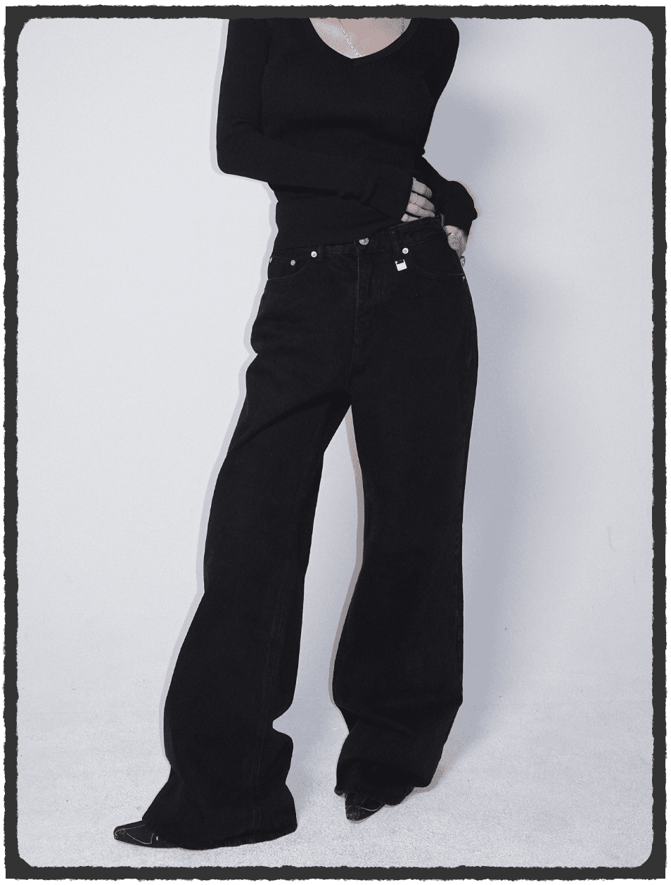 Low-Rise Maxi Wide Denim Jean - Dark Black