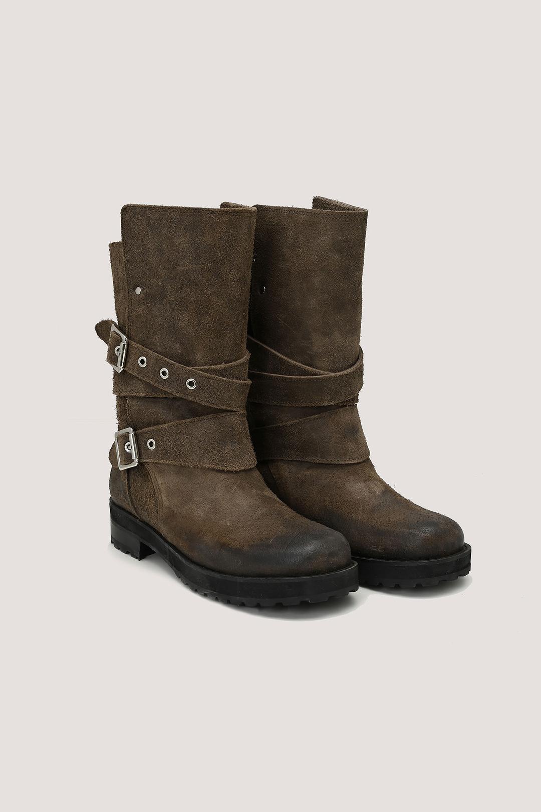 Vintage Buckle Detail Boots