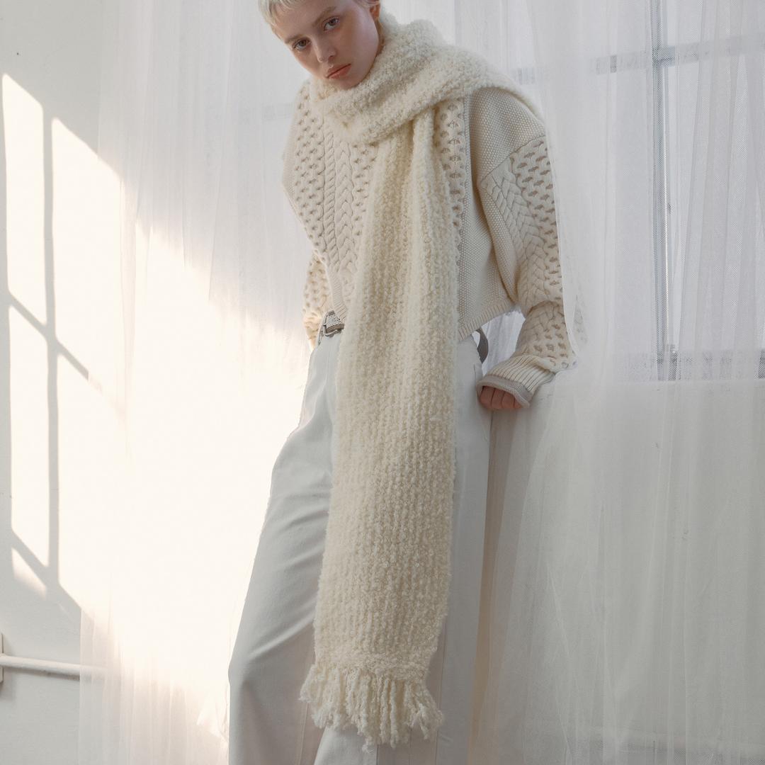 언더컨트롤스튜디오 HUGE TASSEL MUFFLER / MOHAIR BOUCLE / CREAM