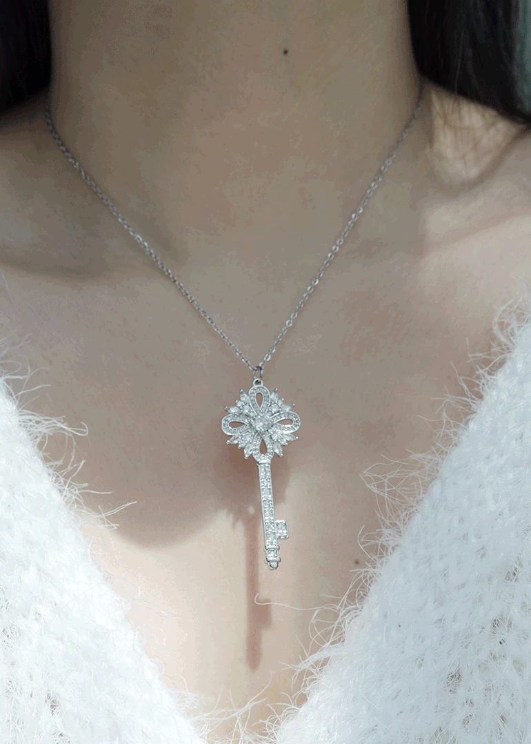 [지르콘&써지컬] big key necklace | 빅 큐빅 열쇠 목걸이