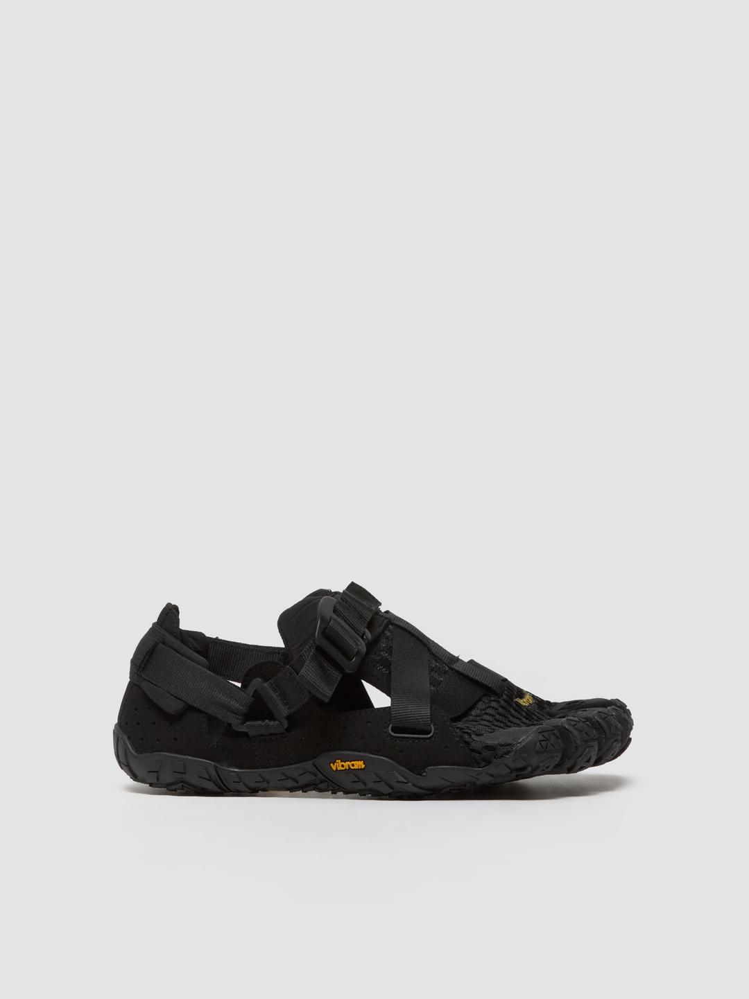 Vibram - Breezandal FiveFingers Shoes in Black - 25M4301