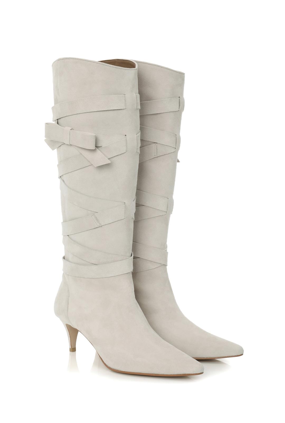Ribbon suede boots