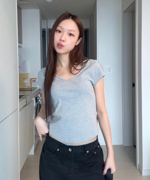 C 90S LINE V-NECK HALF-SLEEVE T-SHIRT_GREY