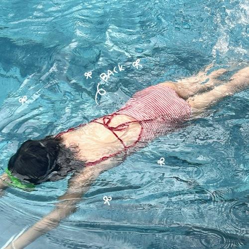 Pop Pop Pop Swimsuit 뒷 리본 레드 스트라이프 패드내장 수영복
