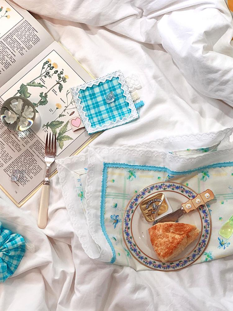 블루피오니 레이스 테이블매트 파스텔컬러 레이스디테일 핸드메이드감성 홈카페 컵받침 카페소품 감성소품 촬영소품