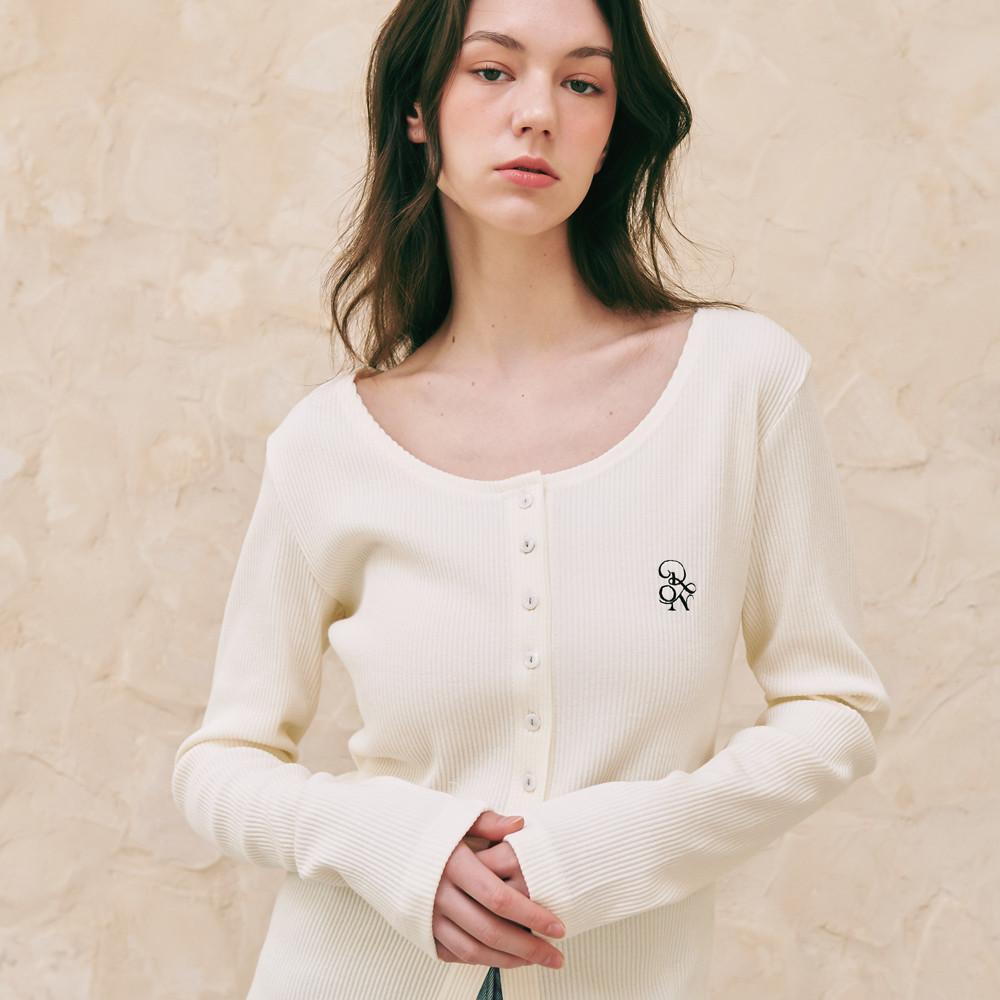 SLIM BUTTON U NECK LONG SLEEVE CREAM