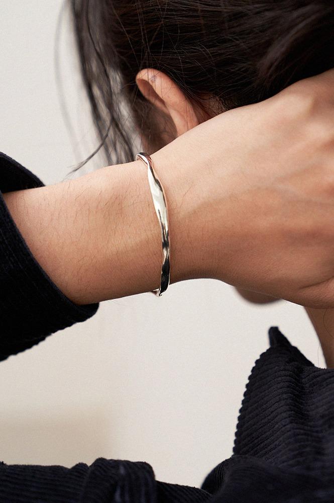 [SILVER 925] BOLD BANGLE BRACELET AB230006