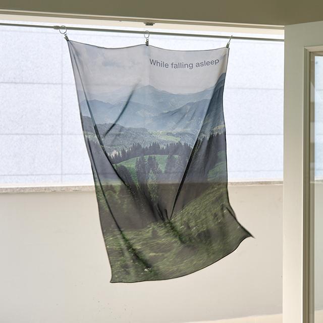 while asleep 쉬폰 패브릭 포스터 / 창문 가리개커튼(3size)_M