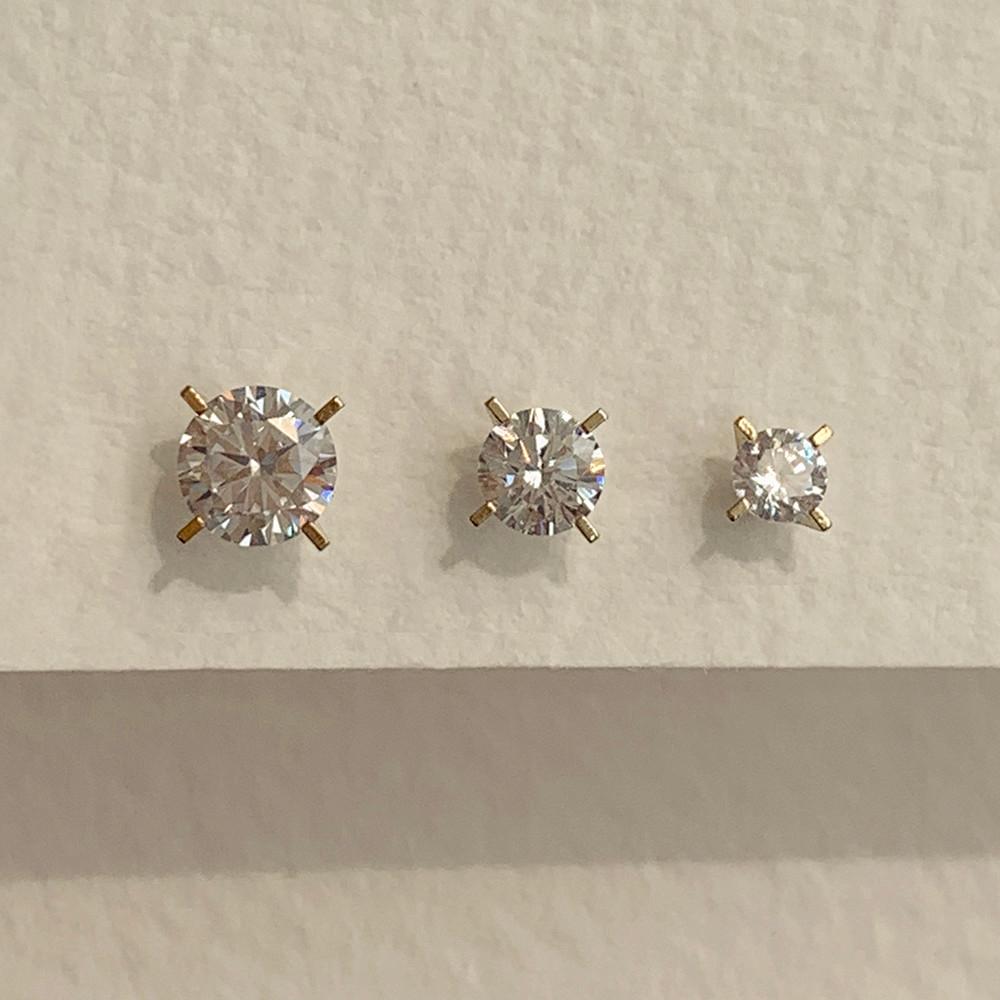 14k 라운드 큐빅 귀걸이 브라이트 데일리 금귀걸이