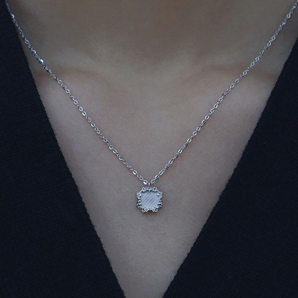 Daily Life Wave Necklace 02