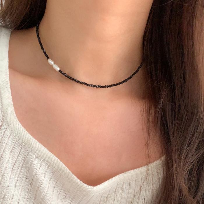 블랙 담수진주 비즈 초커 목걸이 pearl black necklace