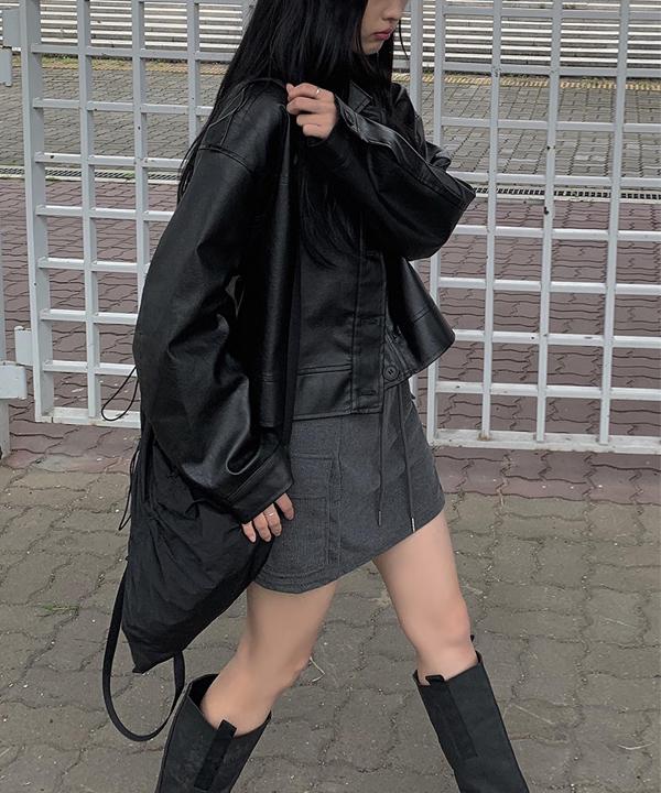 엔르 블랙 레더 포켓 카라 자켓