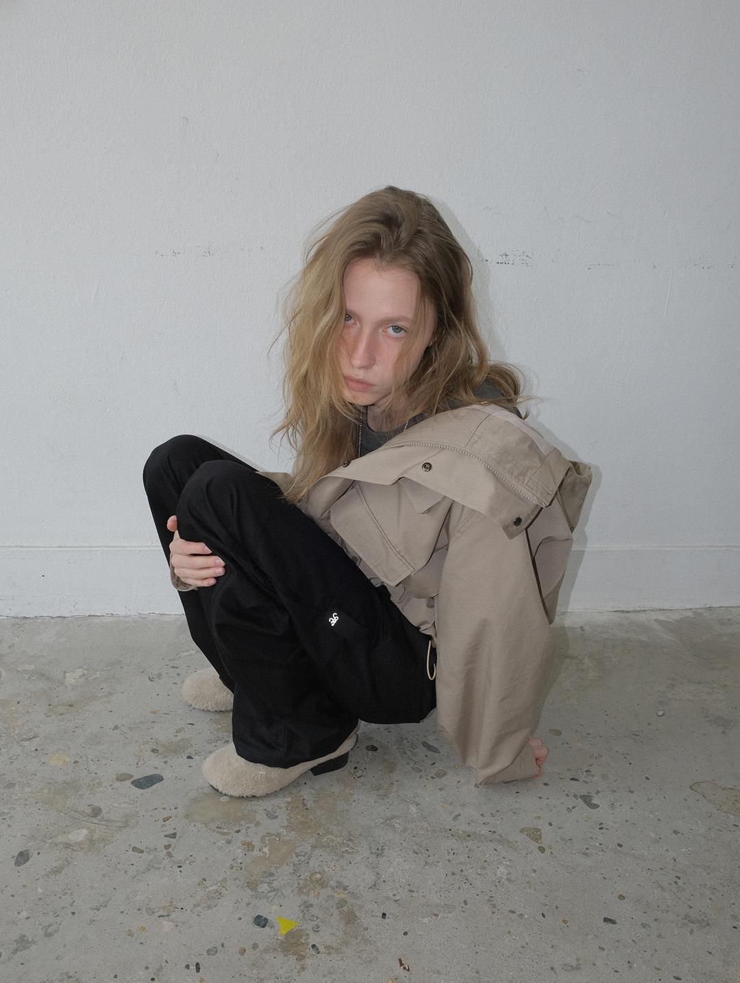 SNUGGLE HOODY WIND JUMPER - KHAKI BEIGE