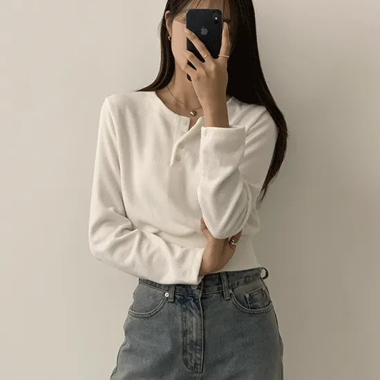 [데일리/말라보이는~] 허리잘록 ! 세미 크롭 긴팔 가을 니트 단추티
