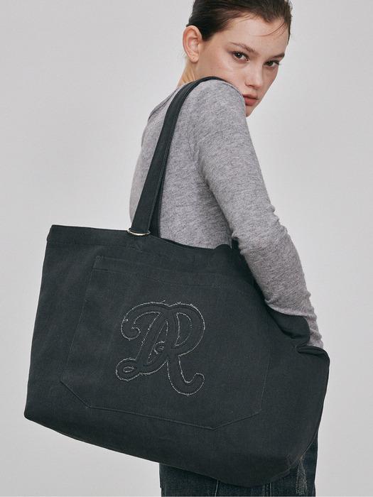 DEER DR APPLIQUE POCKET SHOULDER BAG (CHARCOAL)